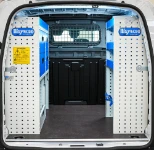 01_Mobiliario par veterinario a bordo del Toyota Proace City L1 H1