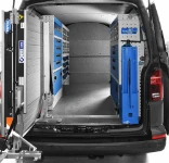 01_Transporter VW con equipamiento para instalación de robots industriales, rampa cerrada y girada