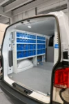 02_Pared izquierda Transporter L2 H2 con cajoneras  Multibox transparentes