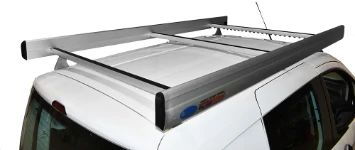04_Barras de techo con parapetos laterales Syncro System para Courier equipado
