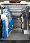 11_Iveco Daily para electricista equipado en una pared por Syncro (2)
