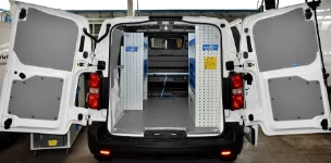 EQUIPAMIENTO FURGONETA TALLER CITROEN JUMPY 2016 L2 H1 10a