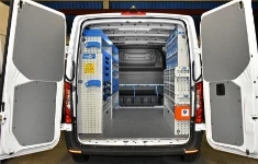 EQUIPAMIENTO FURGONETA TALLER MERCEDES SPRINTER 2018 L1 H1 01a