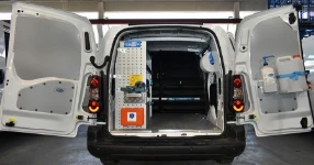 EQUIPAMIENTO FURGONETA TALLER MÓVIL EN CITROEN BERLINGO 2008 L2 06a