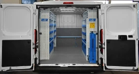 EQUIPAMIENTO FURGONETA TALLER MÓVIL EN PEUGEOT BOXER 2006 L1 H1 10a