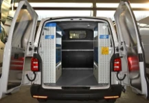 EQUIPAMIENTO FURGONETA TALLER MÓVIL EN VOLKSWAGEN TRANSPORTER T6 2003 L1 06a