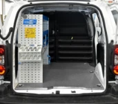 EQUIPAMIENTO VEHÍCULOS ESPECIALES CITROEN BERLINGO 2008 12a