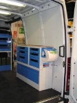 EQUIPAMIENTO VEHÍCULOS ESPECIALES IVECO DAILY 2000 L2 H2 03c
