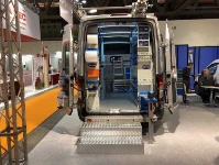 Equipamientos y accesorios para furgonetas, sistemas de transporte en el techo y otros accesorios en la furgoneta demostrativa en la Feria de Milán en MCE 2018.