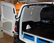 EQUIPAR FURGONETAS CITROEN BERLINGO 2008 04b