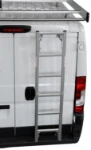 Escalera en aluminio para montar en el portapaquetes
