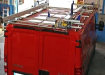 ESTANTERÍAS FURGONETA EN IVECO DAILY 2000 L1 H1 02d