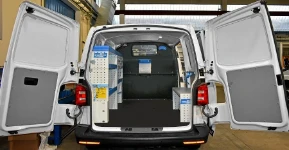 Estanterías y cajoneras para furgonetas en VOLKSWAGEN TRANSPORTER T6 2003 L1 07a
