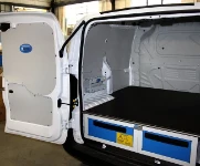 FOTO ESTANTERÍAS PARA FURGONETAS EN PEUGEOT BIPPER 2007 09b