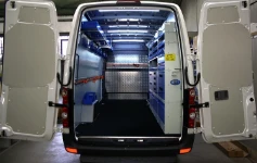 FOTO MOBILIARIO VEHÍCULOS COMERCIALES EN MERCEDES SPRINTER 2006  L3 H2 02a