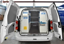 Furgonetas equipada PEUGEOT PARTNER 2018 L2 03a