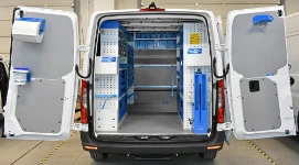 IMAGEN EQUIPAMIENTO PARA FURGONETA MERCEDES SPRINTER 2018 L1 H1 06a