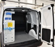 IMAGEN EQUIPAMIENTO PARA FURGONETA VOLKSWAGEN CADDY 2021 L1 06c