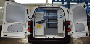 IMAGEN VEHÍCULO COMERCIAL CITROEN BERLINGO 2008 L2 05a