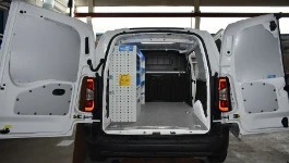 MOBILIARIO FURGONETAS CITROEN BERLINGO 2018 L1 04a