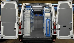 Mobiliario interno NV400