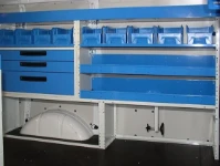 MOBILIARIO PARA FURGONETAS EN IVECO DAILY 2000 L2 H1 05d