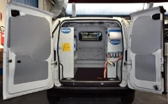 MOBILIARIO PARA FURGONETAS EN PEUGEOT BIPPER 2007 05a