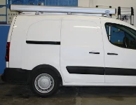 MOBILIARIO VEHÍCULOS COMERCIALES EN CITROEN BERLINGO 2008 L2 01e