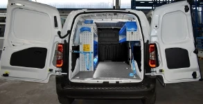 MOBILIARIO VEHÍCULOS COMERCIALES EN CITROEN BERLINGO 2018 L1 02a