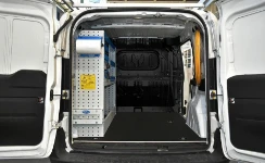 MOBILIARIO VEHÍCULOS COMERCIALES EN FIAT DOBLÒ 2010 L1 H1 11a