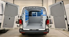 MOBILIARIO VEHÍCULOS COMERCIALES EN VOLKSWAGEN TRANSPORTER T6 2015 L1 H1 02a