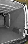 Plataforma en madera multicapa y revestimiento en chapa para Movano