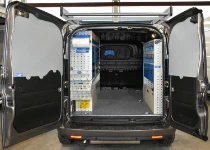 01_Doblò Fiat para electricista con cajones metálicos, cajones transparentes, accesorios Syncro System