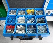 03_Maletín en el equipamiento Syncro, con 12 bandejas